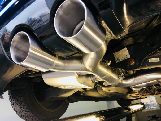 101mm Endrohre, perfekter Sitz